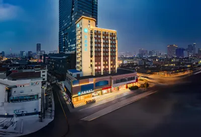 HanTing Hotel (Suqian Xiangwang Guli Suning Plaza) Hotels near Suqian University