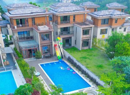 Jinyun Waterfront Hot Spring Villa