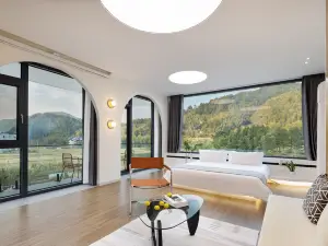 Floral Hotel·Xi like luxury wild hotel (Guling Scenic Area)