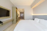 Huayu Hotel (Zhuhai Huafa Shangdu Branch) Hotels in Nanping Town