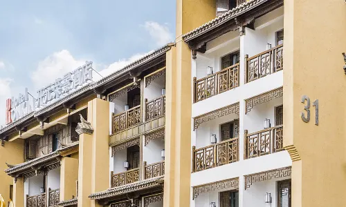 Fuxian Lake Grand View Resort (Guanglong small town)