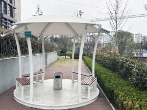 Ying Shan Hong Jinling Grand Hotel