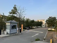 Hebi Xunxian Ancient City IMMERSING Hotel - parking
