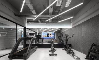 Qingdao Zhanqiao Railway Station Light Residence Hotel