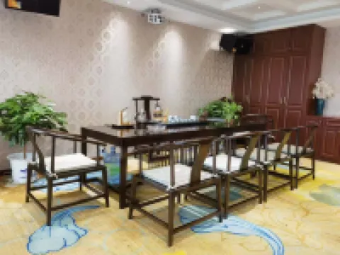 Yushengyuan International Hotel Hotel di Jingyang