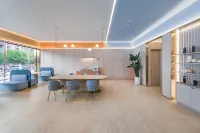 HanTing Hotel (Jiaozuo Wen County Sima Street) - parking
