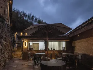 Maison S.