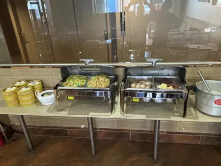 Jinjiang Xinyu Hotel (Wanyehui Commercial Plaza Quanzhou South Station Branch) Отели рядом с достопримечательностью «Anping Bridge»