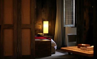 Seclusive Life In Landscape