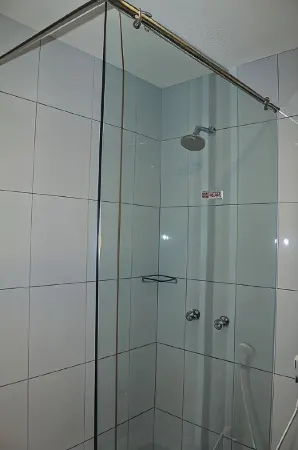 Hotel Brothers Solo Baru