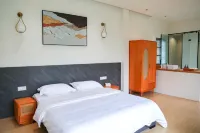 Xiangye and residential B&B (Luodian Xiaojing store) فنادق في لوى ديان