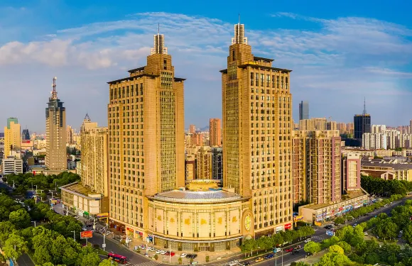 江陰泓昇苑酒店