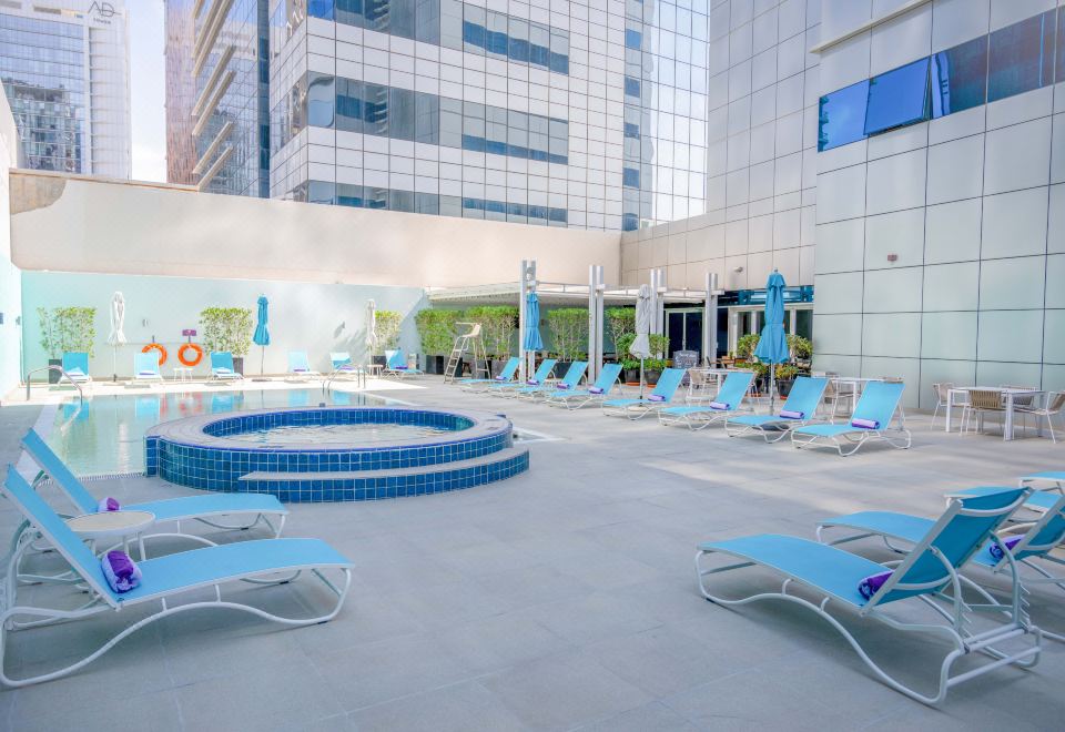 3. 프리미어 인 아..