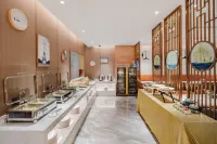 H Hotel (Mengzhou Hanyu Street) Hotels in Mengzhou