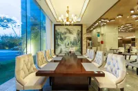 Four Seasons Garden Hotel