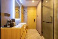 Yizhe Hotel Отели рядом с достопримечательностью «Парк Цзиньхуабридж»