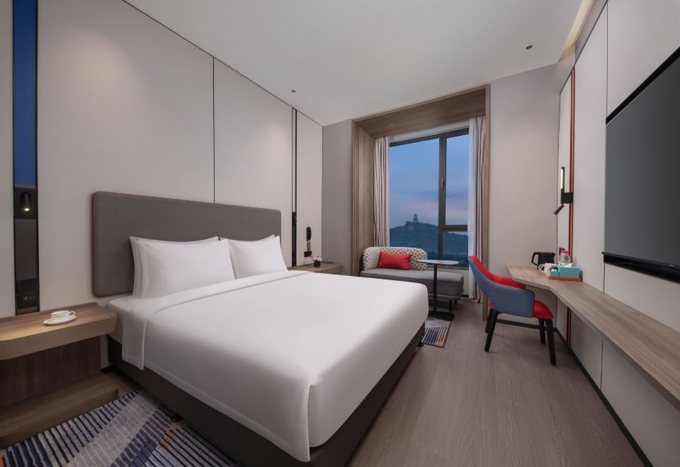 1. 홀리데이 인 익..