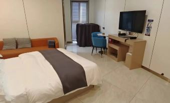 Huzhou Anji No.1 Station Hotel