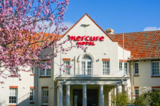 Mercure Canberra