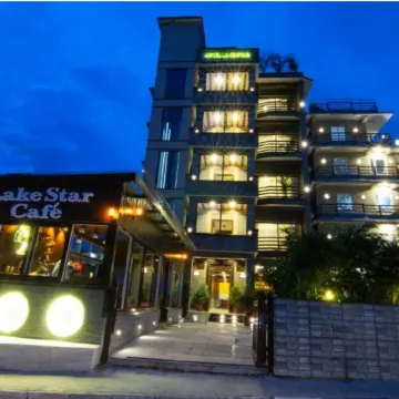 Hotel Lake Star Bistro