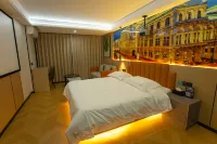 Warm Heart Couple Hotel - 2-Star