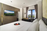 Monaco Hotel Da Nang - pemandangan pegunungan