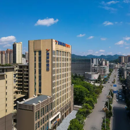 Yeste Hotel (Fenggangxian Government)
