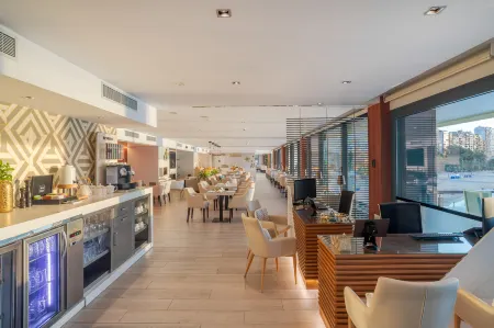 Melia Alicante Отели в г. L'Alacanti