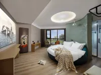 Yuzu Light Luxury Hotel (Zhengzhou Xinzheng International Airport Branch)