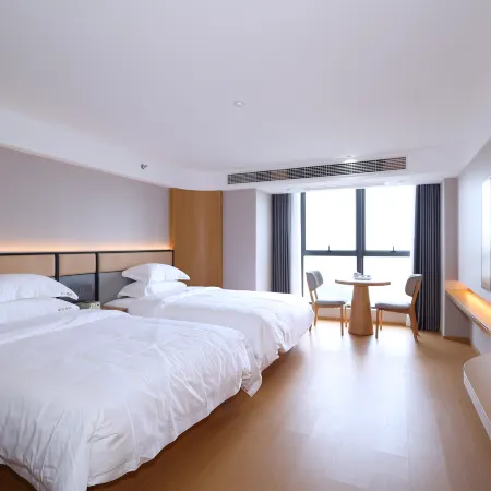 Xingzuan Hotel (Guangxi University Subway Station, Daxue East Road, Wanda Plaza)