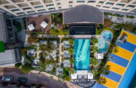 Chuxiong Purple Moon Bay Hot Spring Garden Hotel