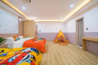 The Dream Hotel (Kunming Airport Center)