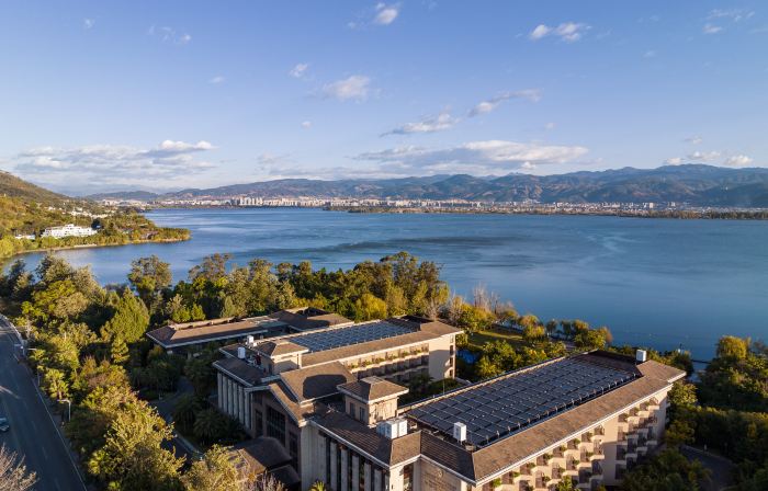 Bonreal Hotel (Xichang Qionghai Bay)