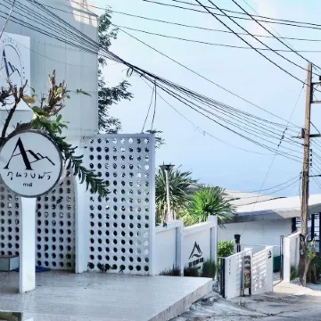 The Resort Angel Hill