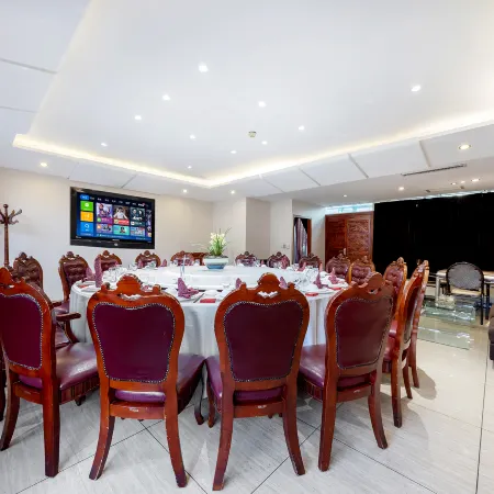 Qujing Yishi Yihe Hotel (Cuifeng Road, Qilin District)