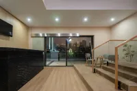 Yixi Hotel (Nanbin Road Changjiang International)