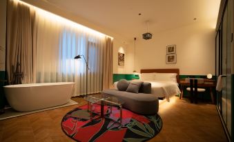 Quzhou Waiting for You Art Hotel (Shuitingmen Confucius Temple)