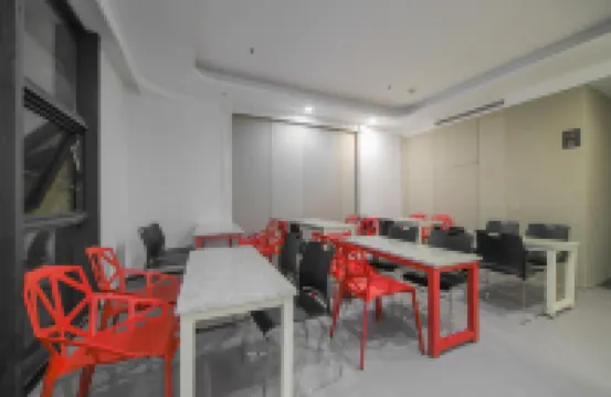 E-Sports Tribe Gaming Hotel (Jingzhou Shashi District Renxin Hui Branch)