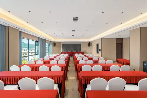 宜春山水居溫泉假日飯店(溫湯明月千古情店) 商務設施 Photos