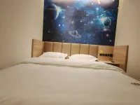 Zhenfeng 7 Days Sunshine Hotel