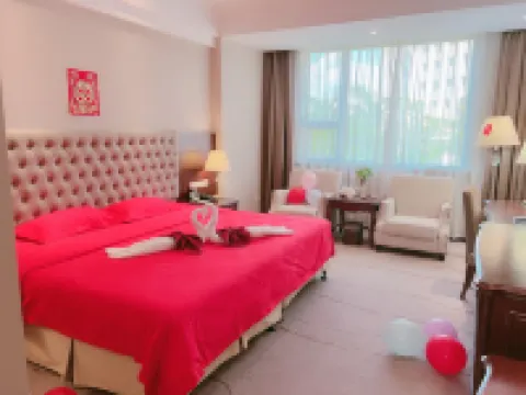 Jinsha Hotel (Jinsha Building, Guwenchang Cadre College Service Center) Hotels in Dongshan County