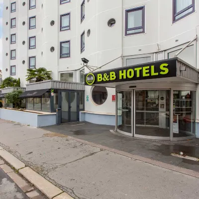 B&B Hôtel Orléans Centre Foch Hôtels à proximité de la Orléans