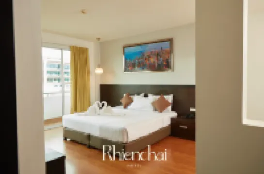Rhienchai Place Hotel