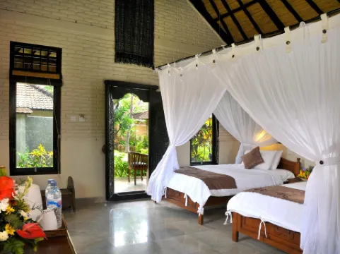 Hidden Paradise Cottages Отели рядом с достопримечательностью «Lipah Beach»