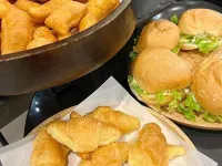 12 The Residence Hotel (Don Mueang Airport) Hotels near Don Muang
