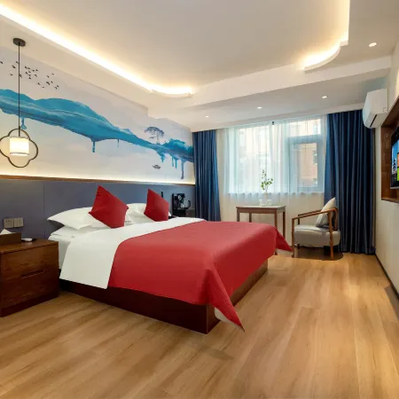 Weihui Lishui Holiday Hotel (Xinxiang Medical College No.1 Affiliated Hospital)