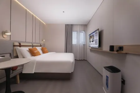 Homeinn Selected Hotel (Suzhou Qili Shantang Scenic Area Shilu Subway Station)