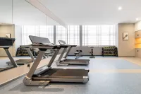 REZEN LONGUU Hotel (Foshan Sanshan Newcity North Subway Station Store)