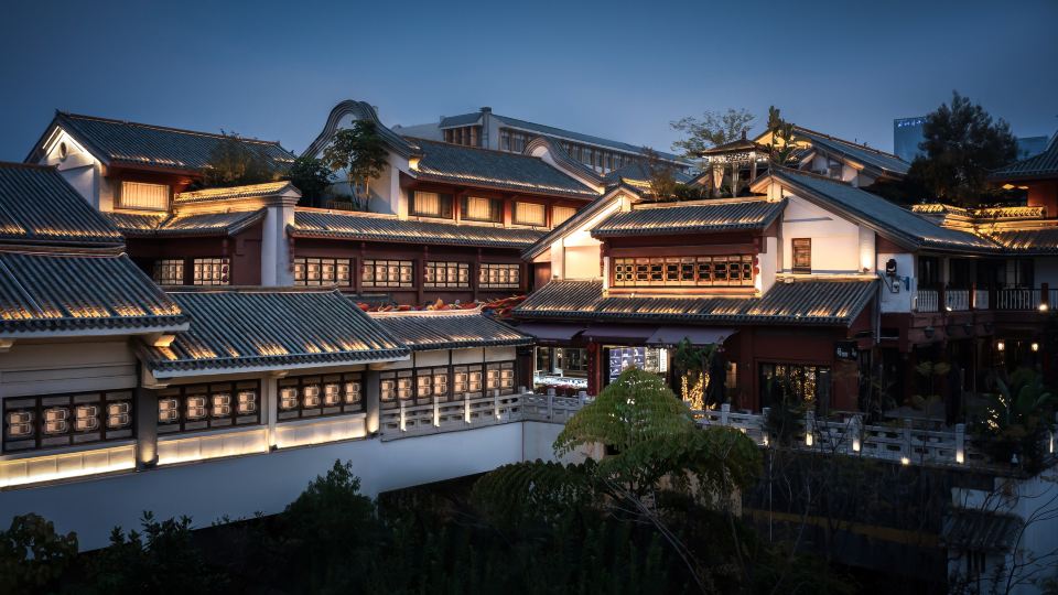 Jinbi Hall Hotel (Nanping Pedestrian Street Jinma Bijifang Branch)