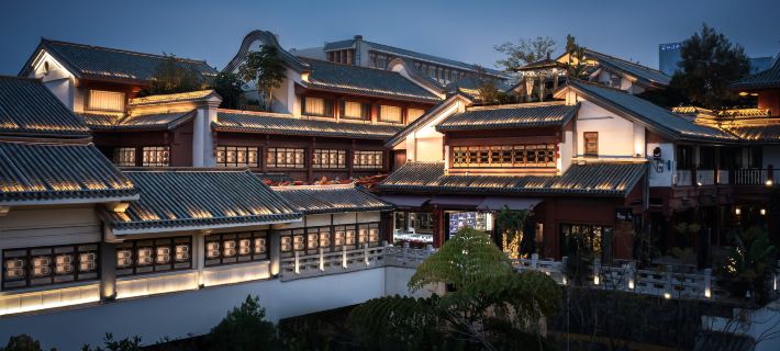 Jinbi Hall Hotel (Nanping Pedestrian Street Jinma Bijifang Branch) Отели в г. Куньмин